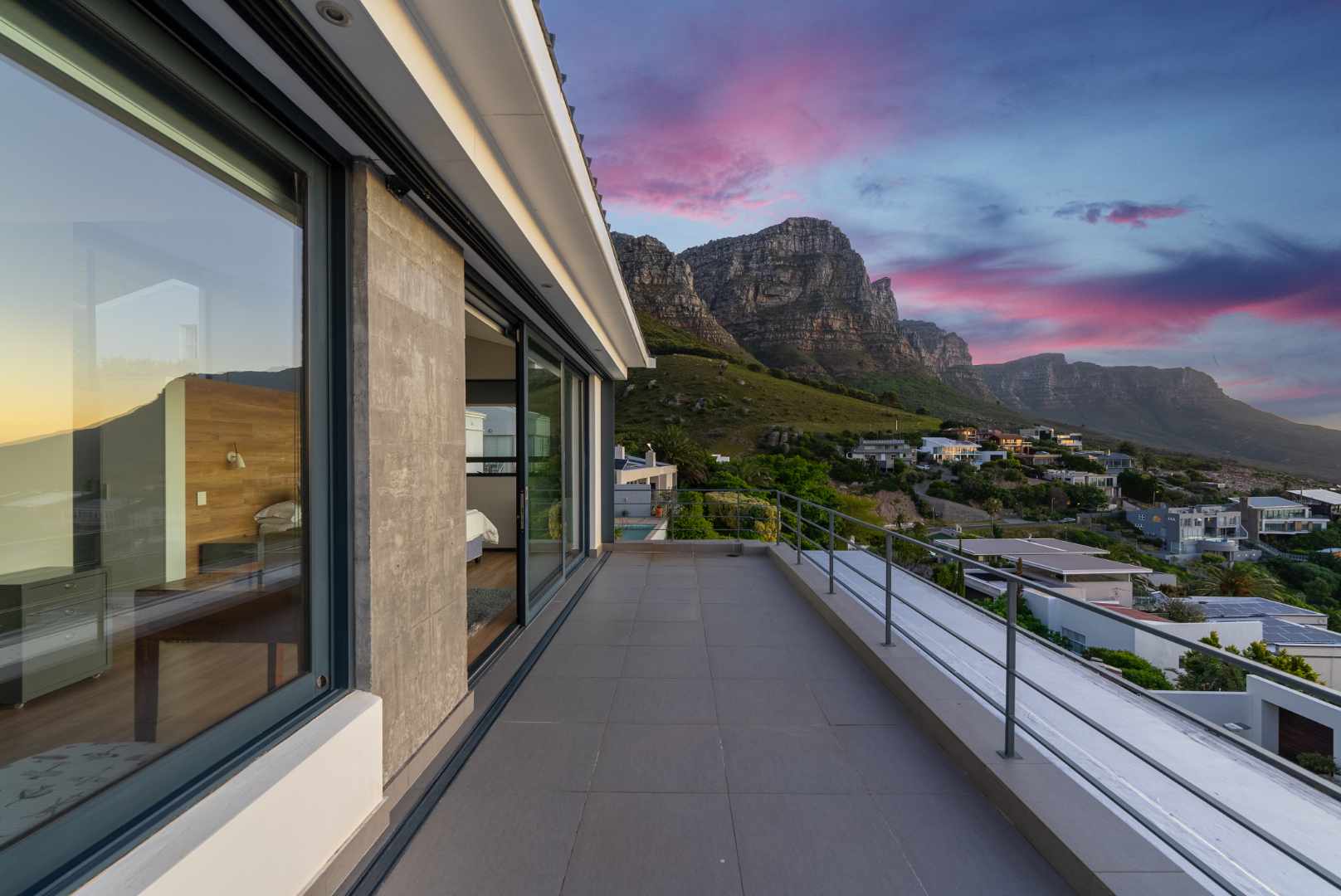 6 Bedroom Property for Sale in Camps Bay Western Cape